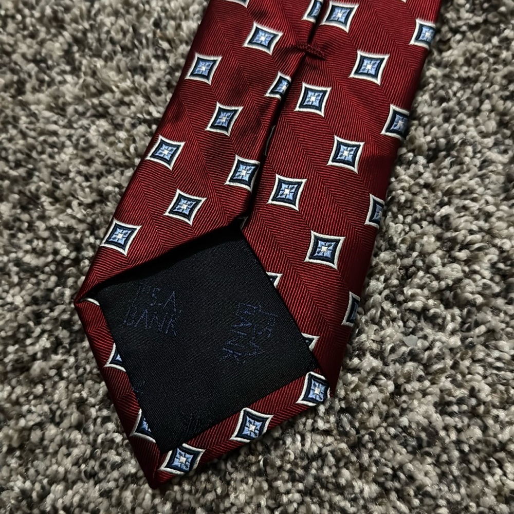 Jos A Bank Executive Collection Red/Blue/White Neck Tie 100% Silk - Picture 3 of 4